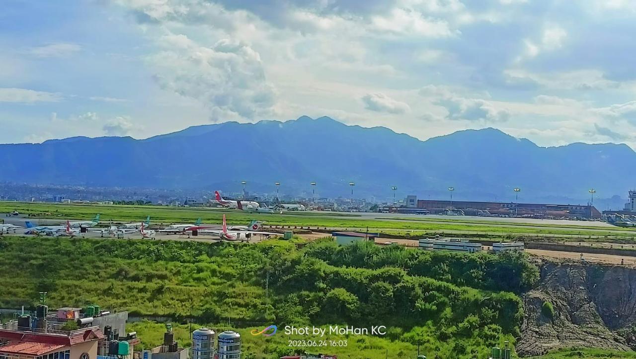 Kathmandu Airport View Hotel And Lodge Exteriör bild