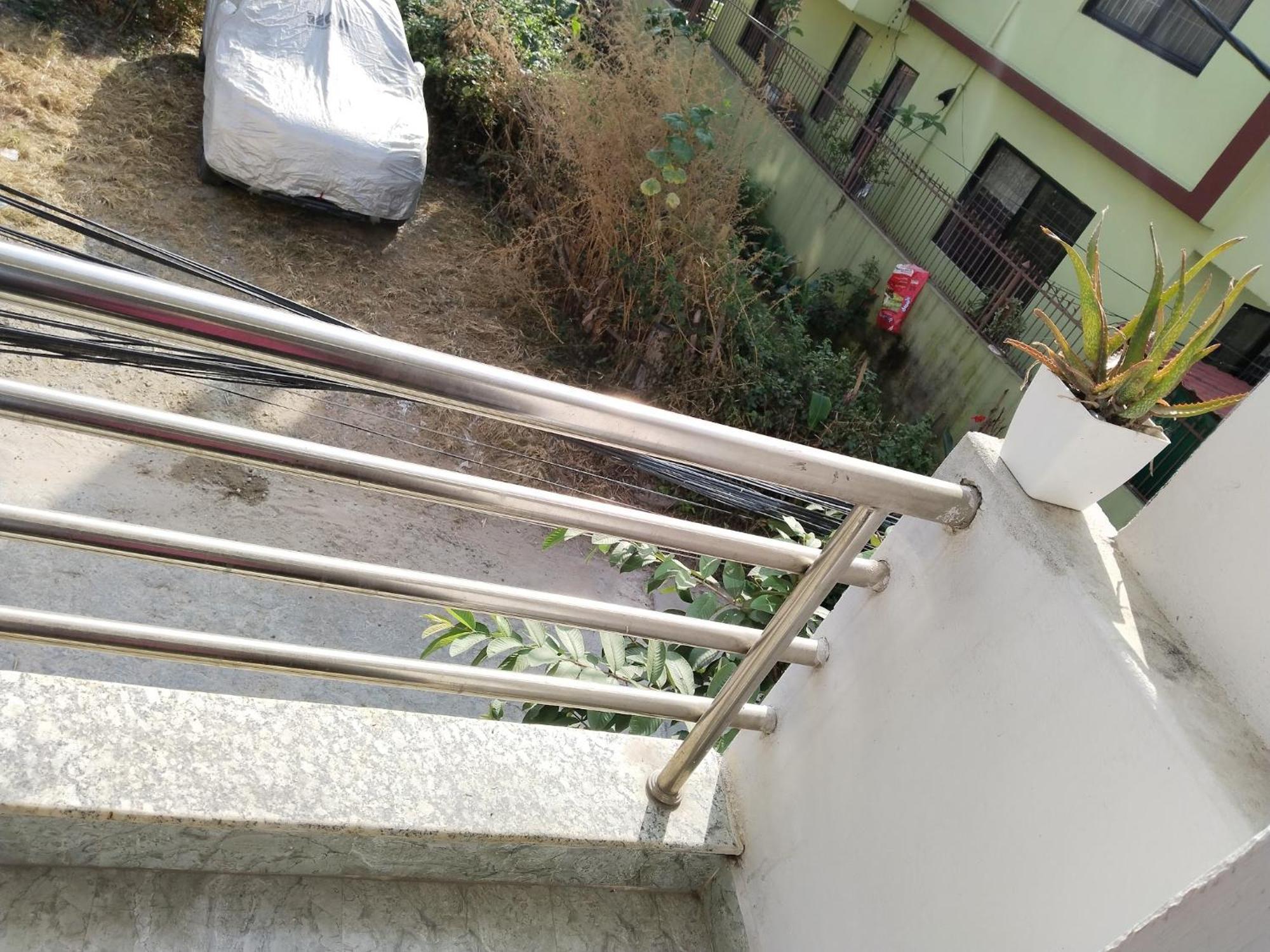 Kathmandu Airport View Hotel And Lodge Exteriör bild